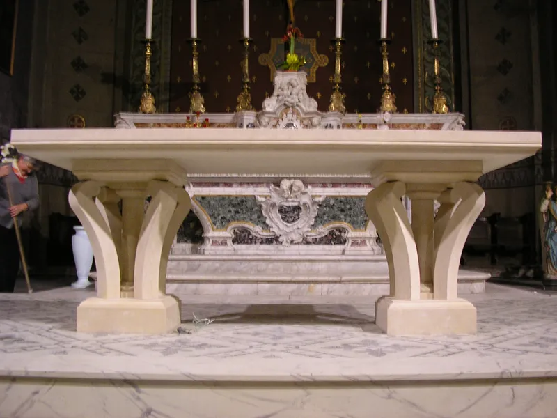 Autel de l’église de Roquevaire — photo 14