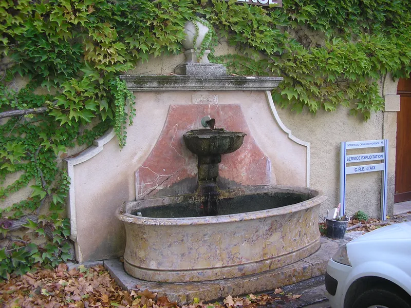 Fontaine du château du Tholonet